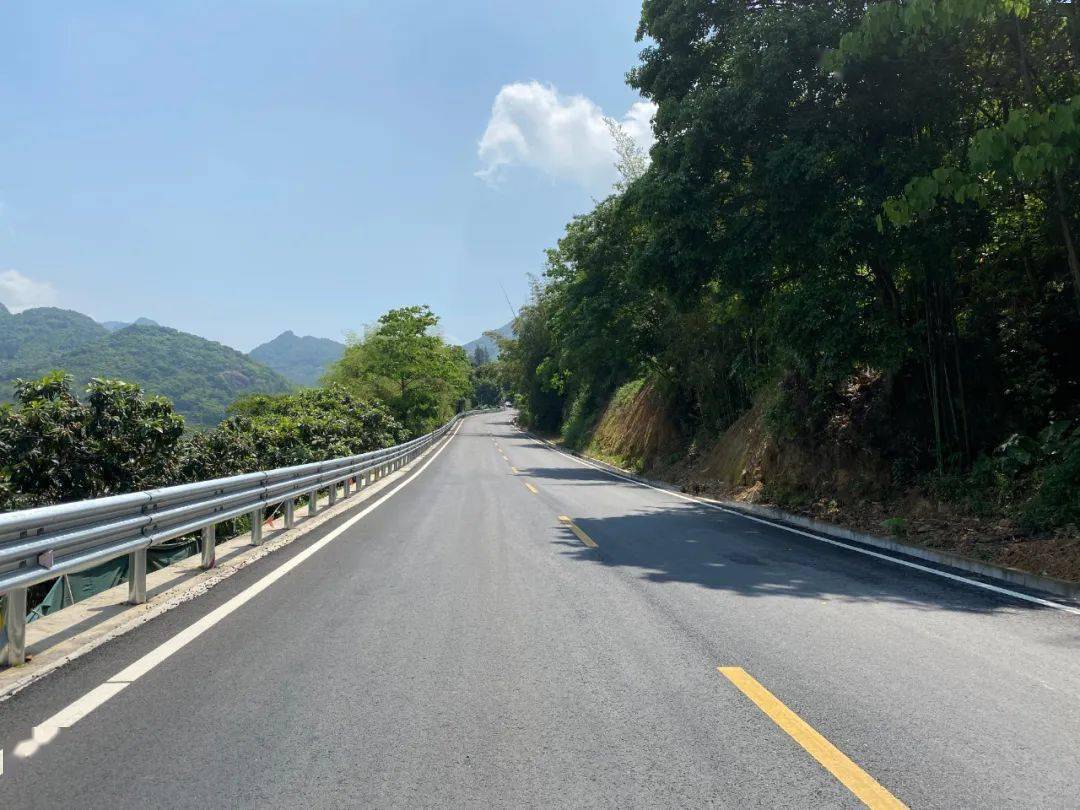 福清g534一路畅行五一进山摘枇杷去