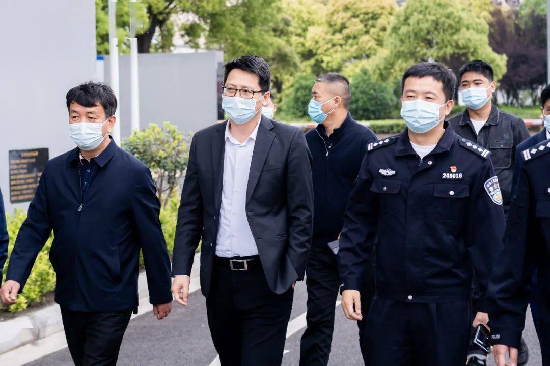 园镇主要领导带队督查节前消防安全生产工作_李刚强_隐患_应急