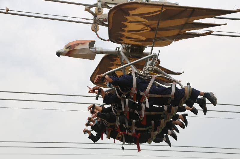 有你,才更美|美心红酒小镇致敬"最美建设者"_景区_索道_飞鹰