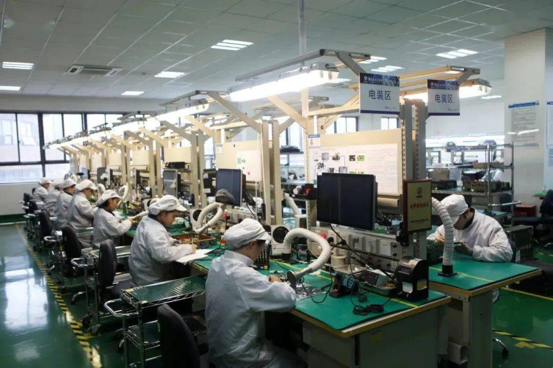 五一劳动节:向每一位劳动者致敬_致敬劳动者_航天_产品