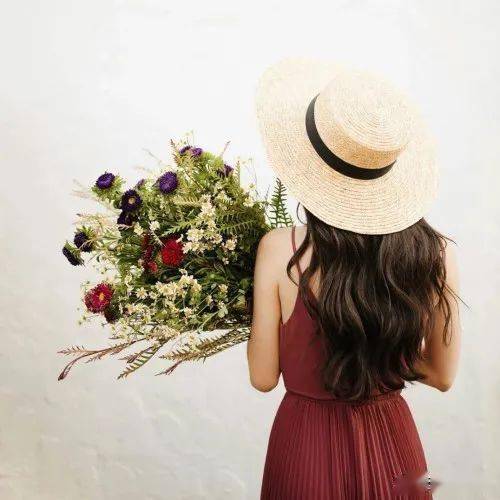 佛系唯美句子坐看云卷云舒静听花开花落