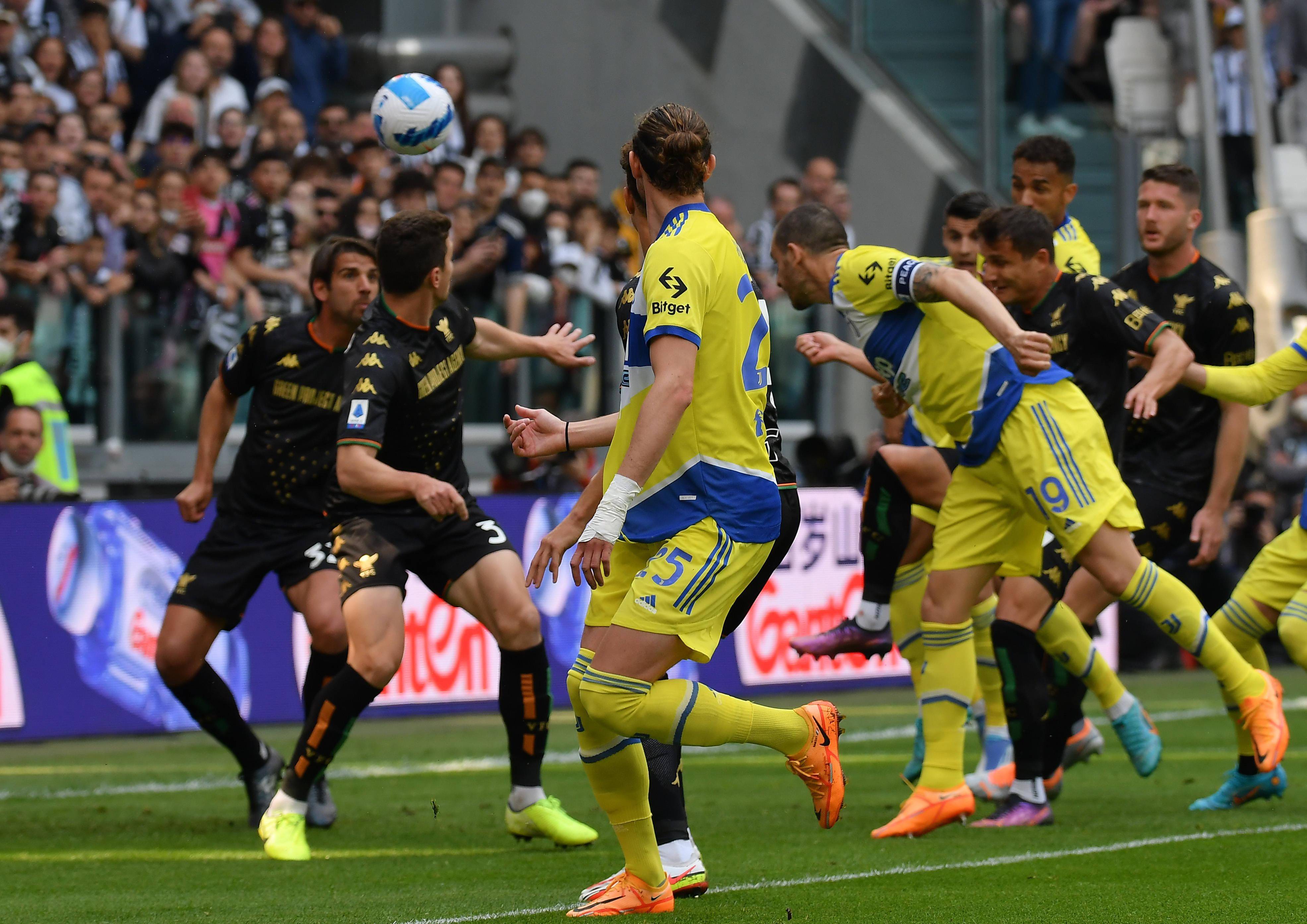 足球——意甲:尤文图斯胜威尼斯_尤文图斯队_比赛_新华社