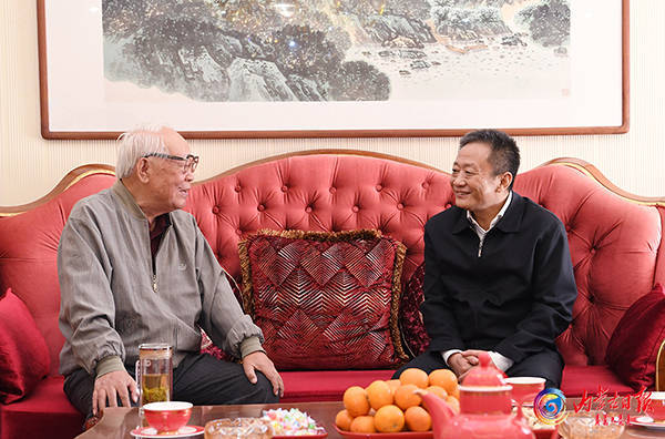 履新内蒙古自治区党委书记第一天,孙绍骋看望老同志_王占_云照光_工作