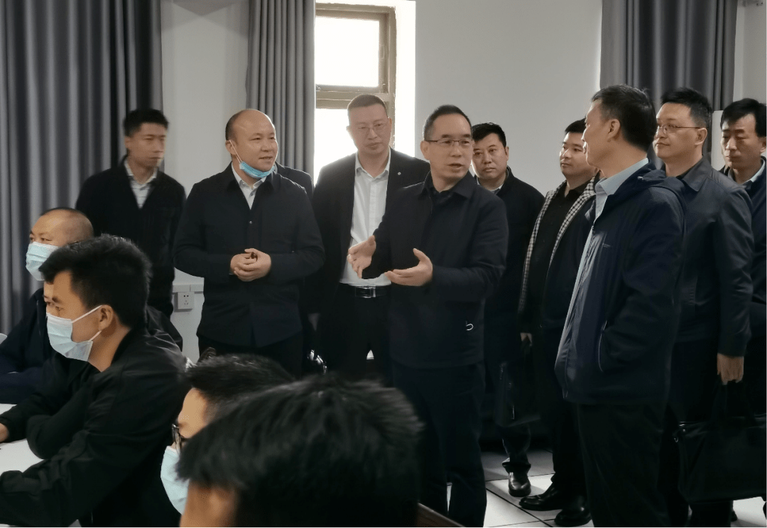 陈华到织金县能源局煤矿宣讲省第十三次党代会精神并