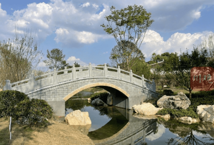 成都天府艺术公园添新景蜀园迎客