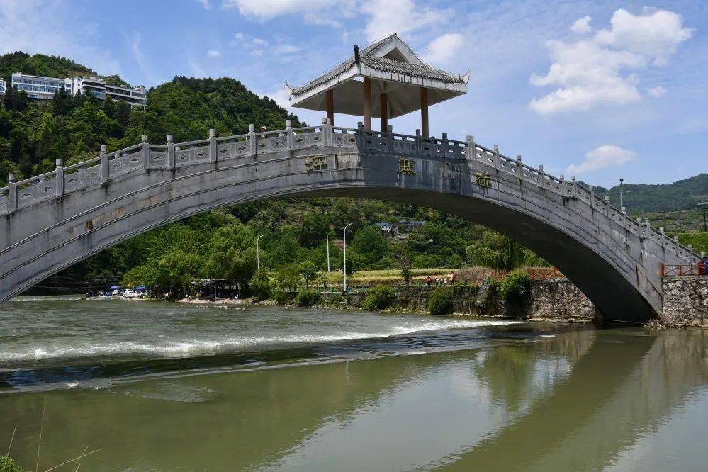五一小长假开阳十里画廊乡村旅游持续火爆
