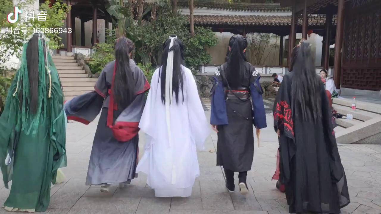 仅凭一个背影你能认出他是谁吗天官赐福cosplay魔道祖师
