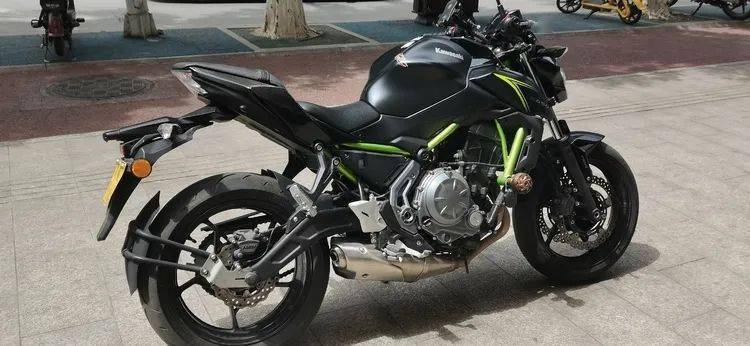 转让2018年川崎z650