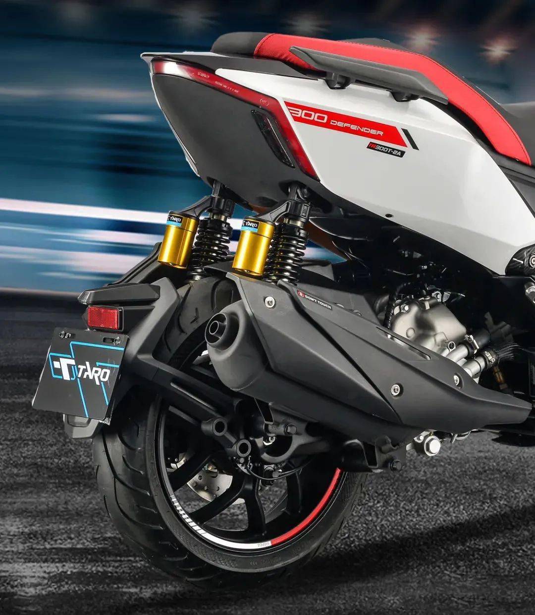 台荣发布新车捍卫者tr300t外观依旧酷似杜卡迪