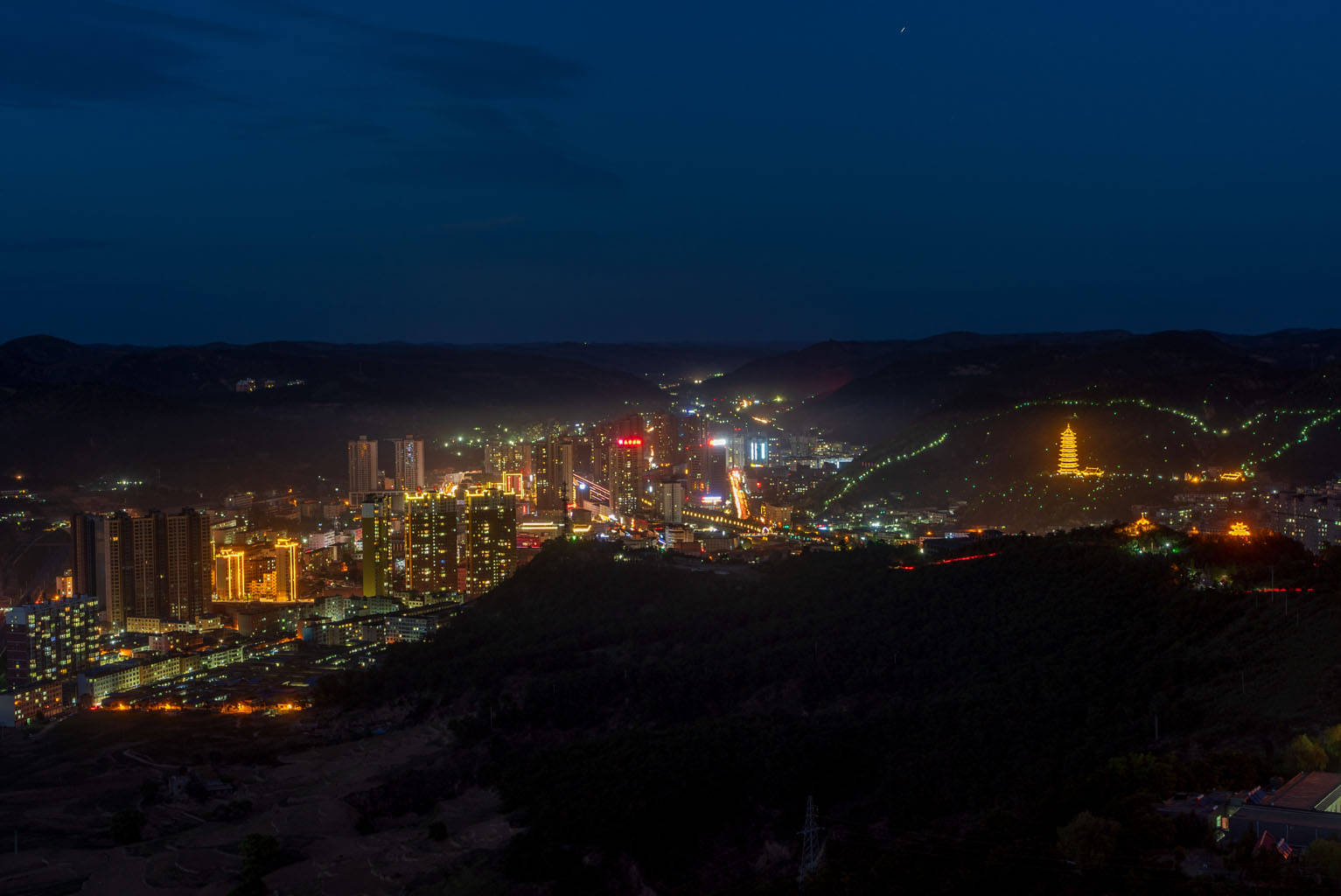 我们的新时代子长夜景组图