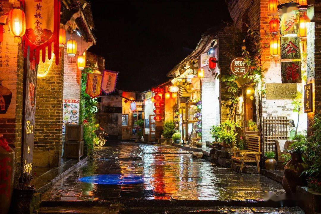 黄姚古镇撩人夜色