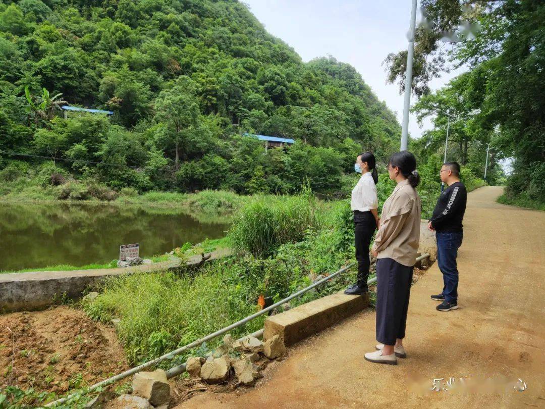乐业县花坪镇防汛防溺水筑牢生命安全防线