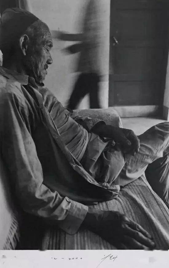 已故纪实摄影家凤翔乡党侯登科的麦客