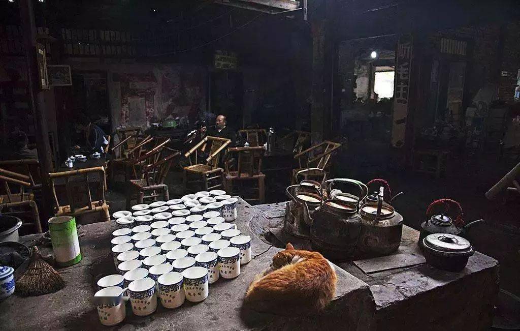 老茶馆里饮一杯旧时光