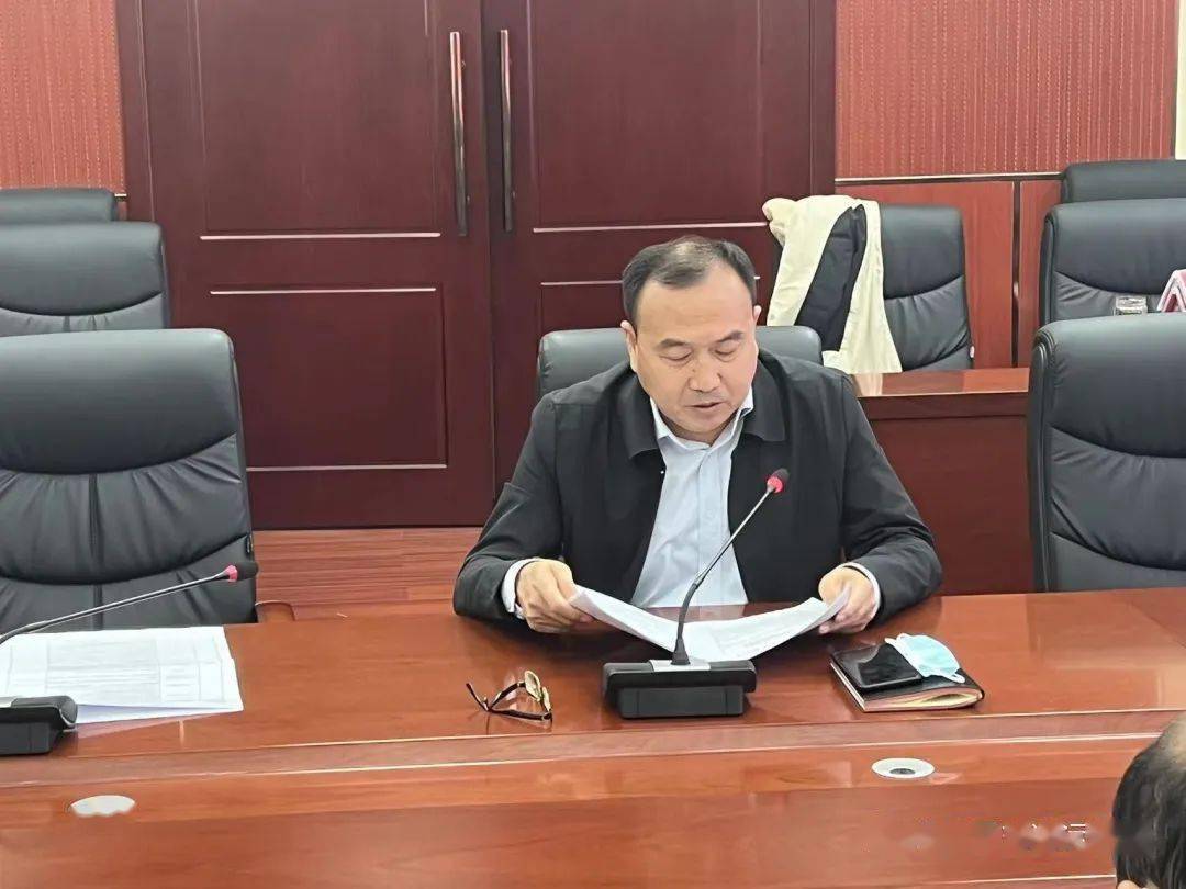 随后,局领导袁启明详细分解"两客一危"道路运输企业安全生产监管职责