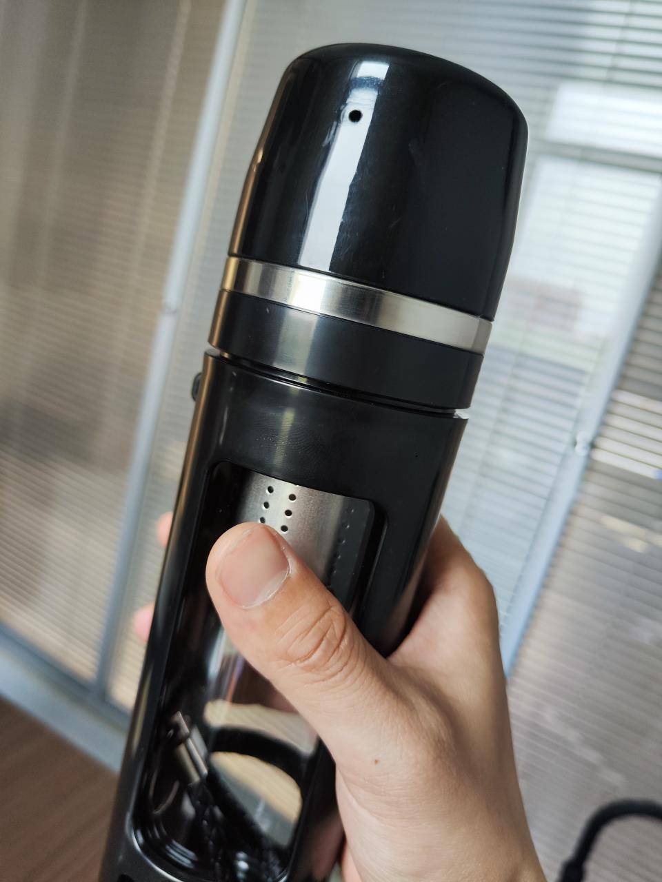 盐城破获特大产销偷拍器材案,摄像头藏于充电宝,水杯内_警方_设备