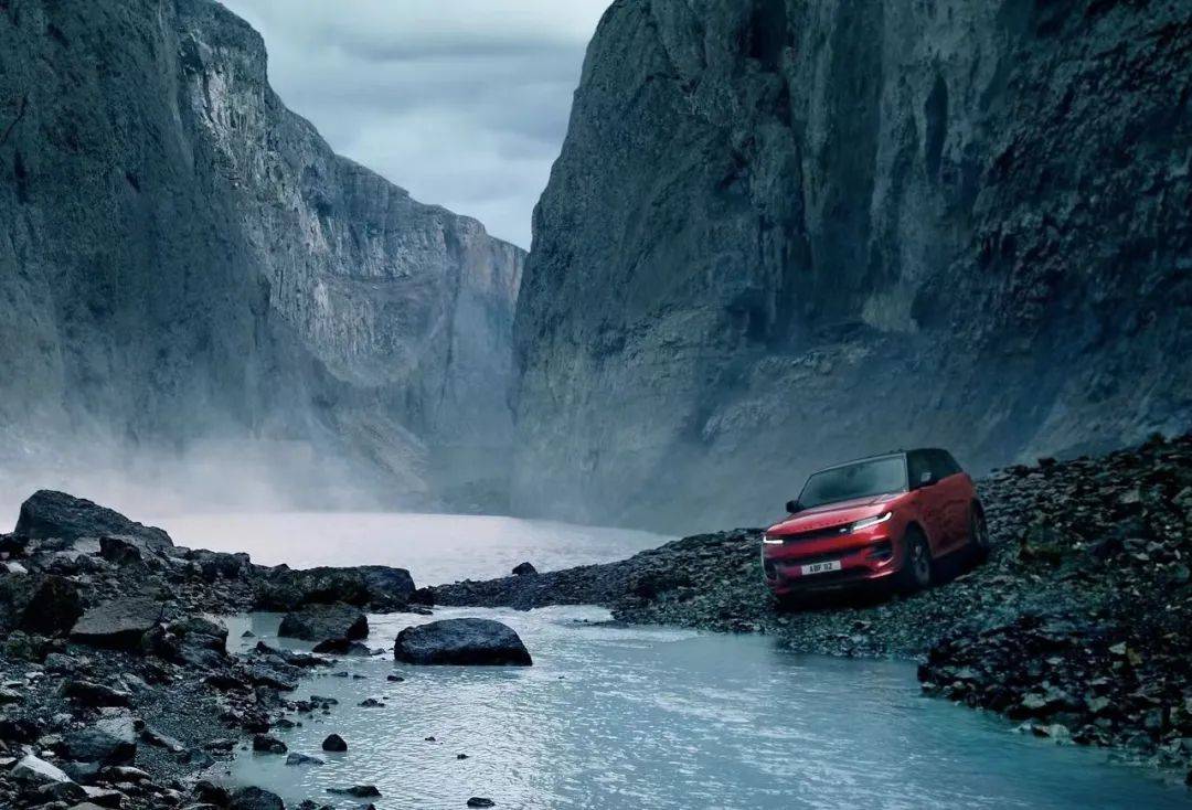 新车放大镜高端销量筹码全新一代路虎揽胜运动