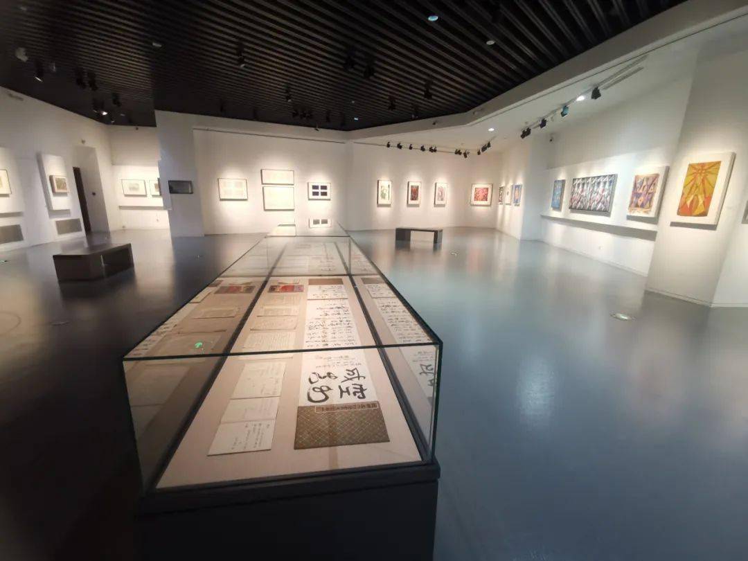 艺起前行云展览神与物游刘海粟美术馆馆藏赵谦森作品研究展