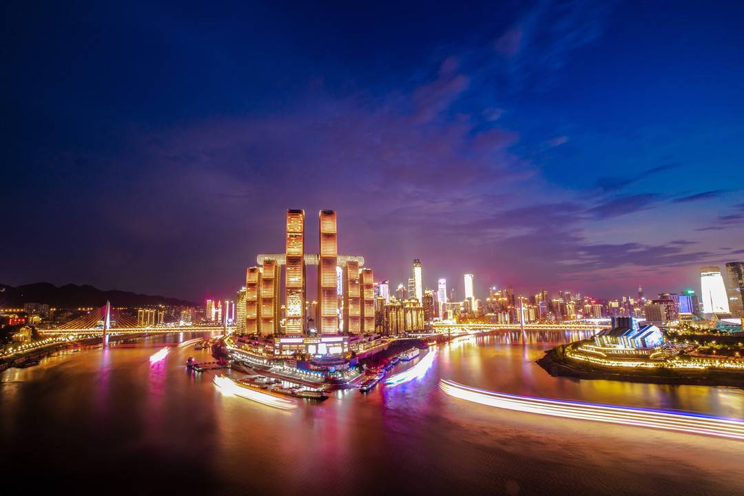 夜景震撼外交部发言人赵立坚为重庆渝中半岛璀璨夜景打call