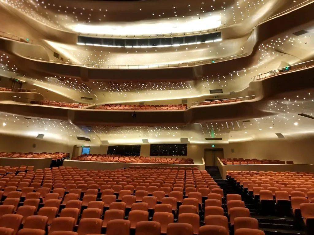 广州大剧院歌剧厅座位图片