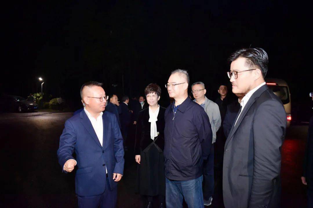 安徽省省长王清宪夜访景域驴妈妈旗下黄山关麓帐篷客旅游度假区