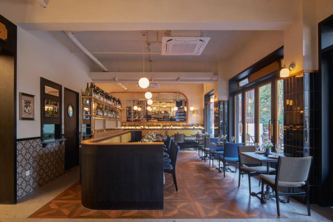 不用醒的法式小酒馆bistroété夏久余论设计