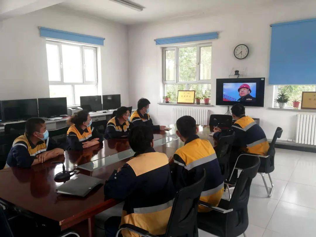 网络直播等集团公司广大干部职工运输安全部副部长王久军京张城际铁路