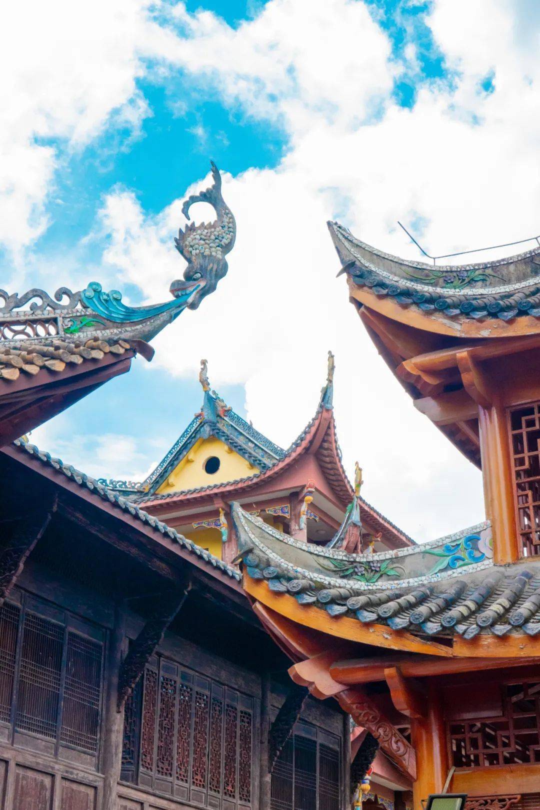 拜佛求子喝茶打卡重庆最古老的寺院5块钱就能普度众生