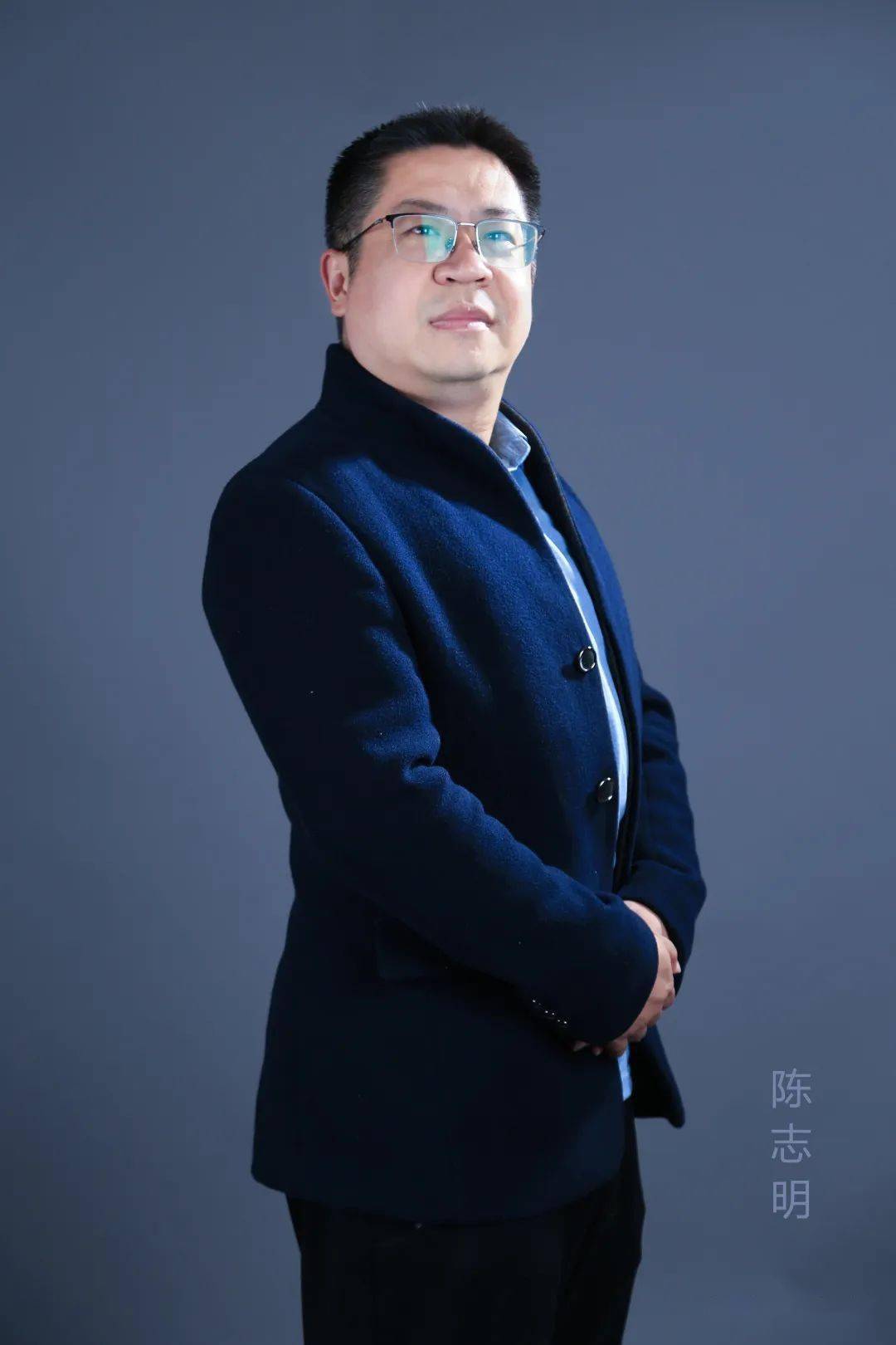 晋城一中用66张肖像照致敬班主任