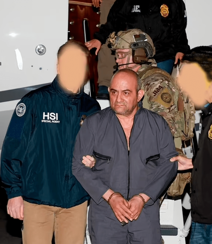 南美大毒枭被捕手下为报复在全国发动袭击放火烧车枪杀无辜