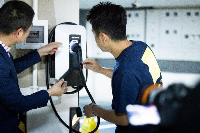 极氪第10000个家充桩交付_搜狐汽车_搜狐网