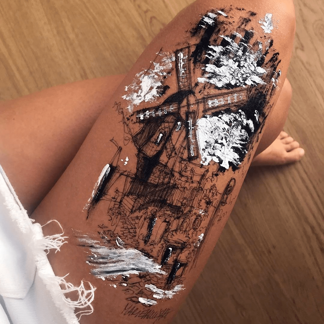 这几位美女喜欢在大腿上画画实在太撩人了