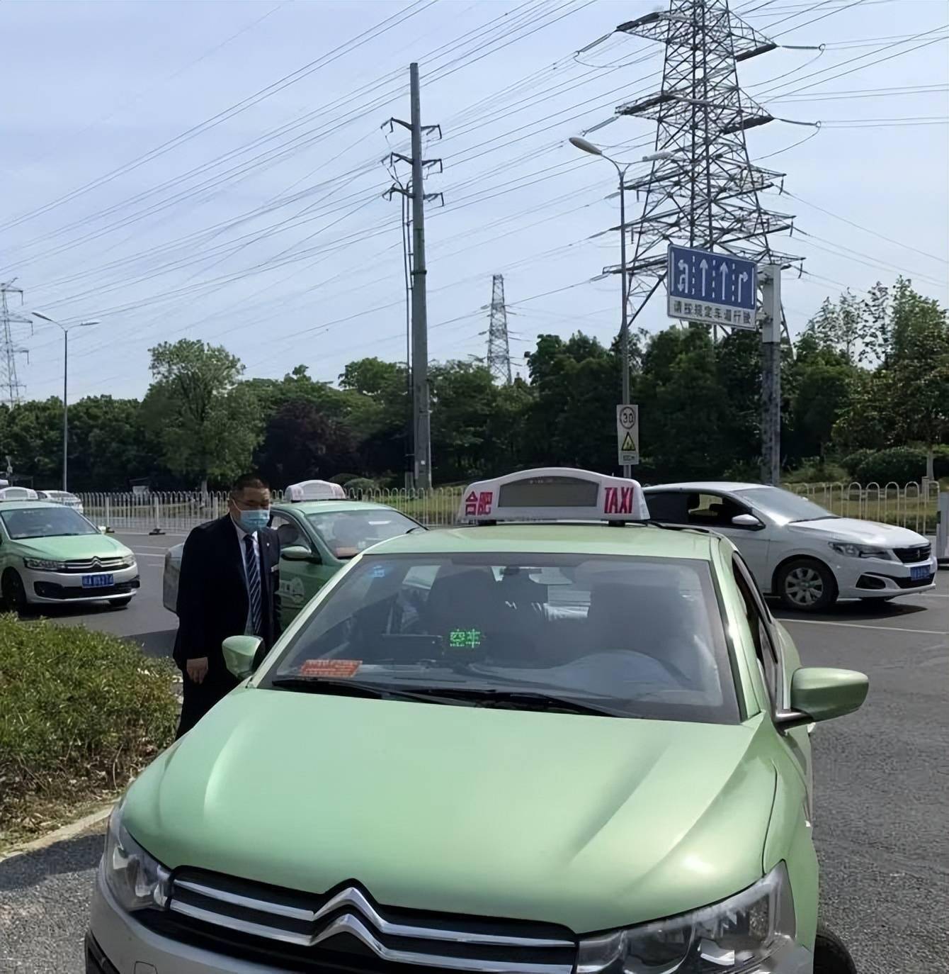 浓情端午 与爱同行|中国书法大厦公益路上不停歇_出租车_活动_礼盒