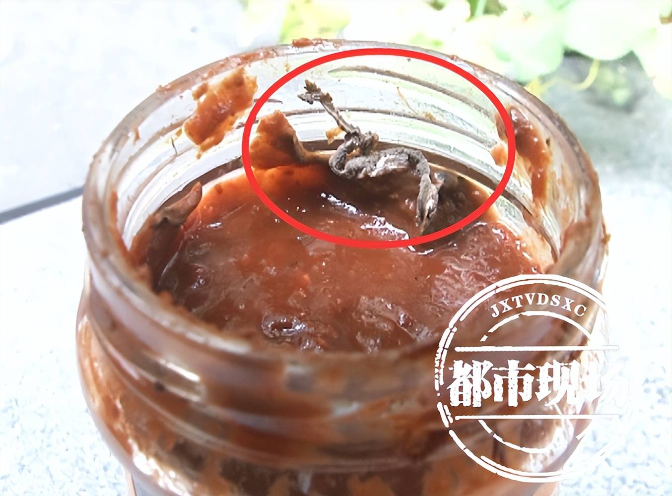 南昌:网购辣椒酱疑似"发霉",消费者称"吃坏了肚子"_徐先生_产品_都