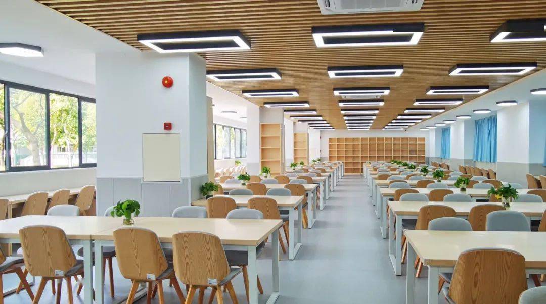 2022年广州市玉岩中学高中招生问题十答_宿舍_标准_成绩