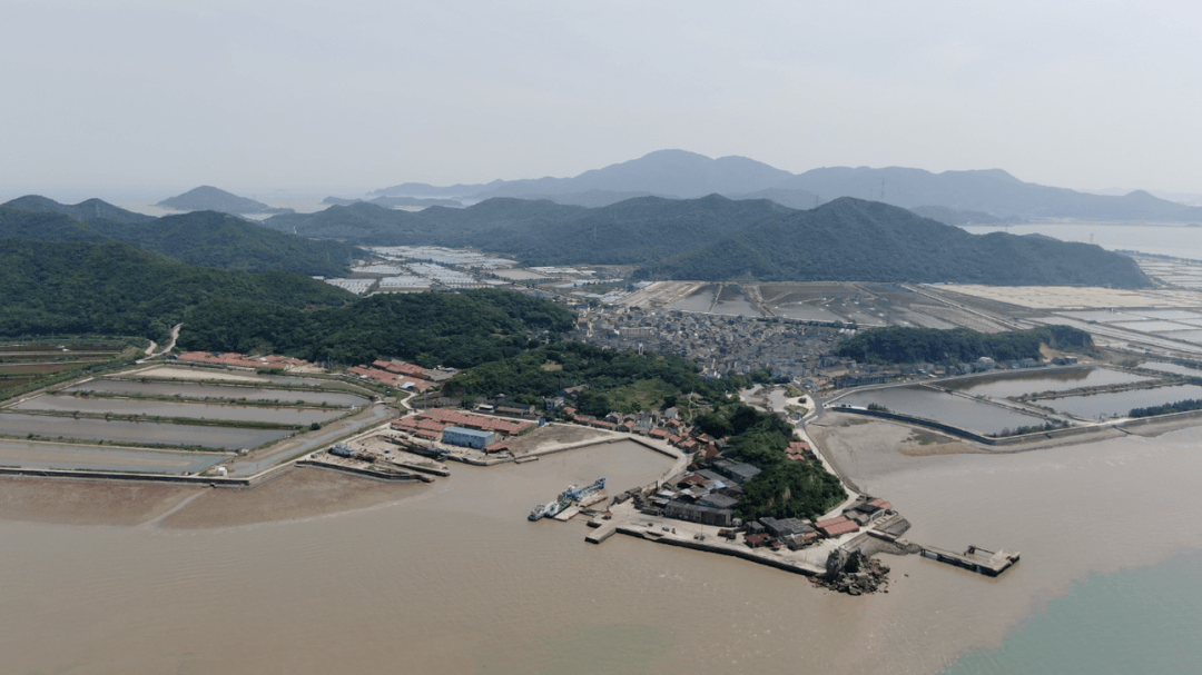 登步島,坐落於舟山群島東南部海域.