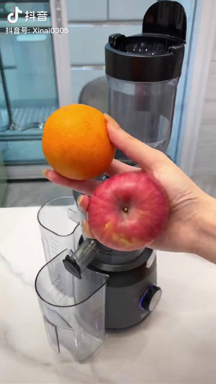 教你们一种榨苹果汁不氧化的好方法就是加橙子一起渣汁不氧化还好喝大