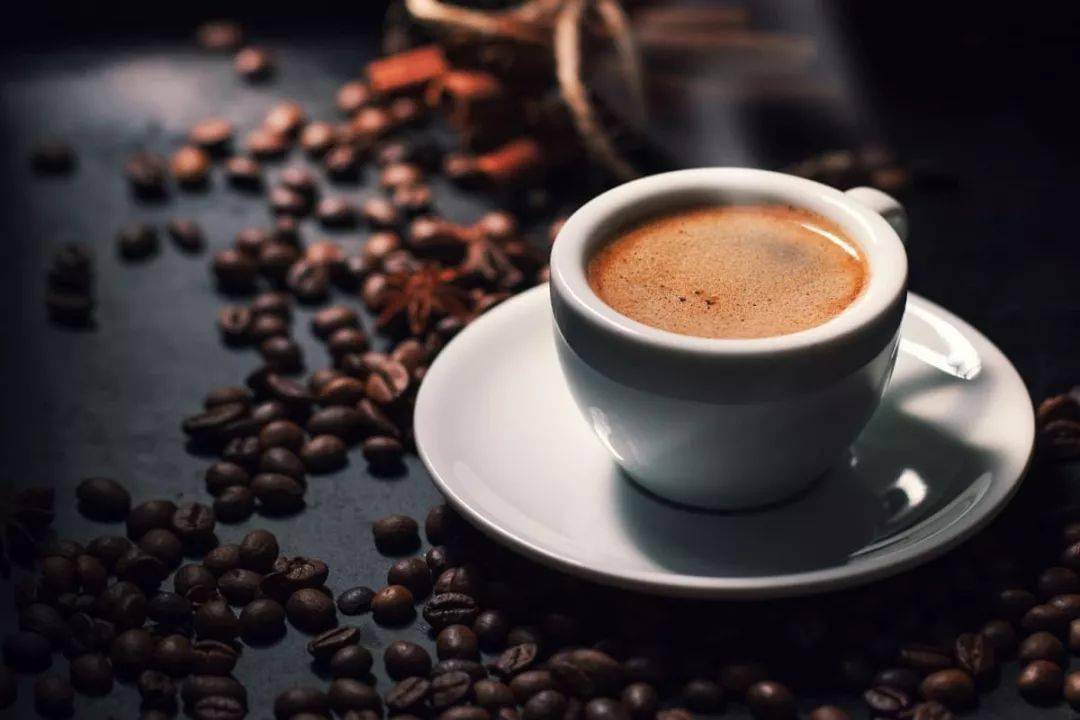 【哺乳期能不能喝咖啡】哺乳期可以喝咖啡吗