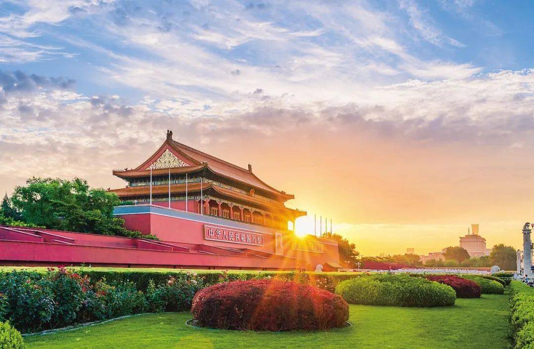 少年是祖国未来的希望,祖国的将来需要我们去建设.