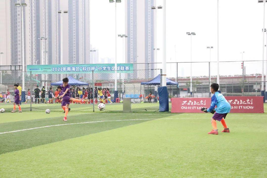 绿欣夺冠,旗小居亚!里水足球小将横扫南海区学生足球联赛!