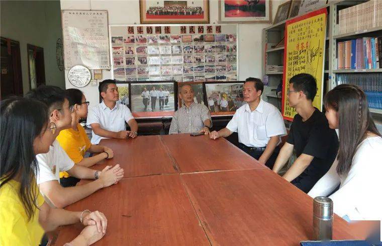 榜样的故事莫执养用行动助力乡村振兴诠释党员和军人本色