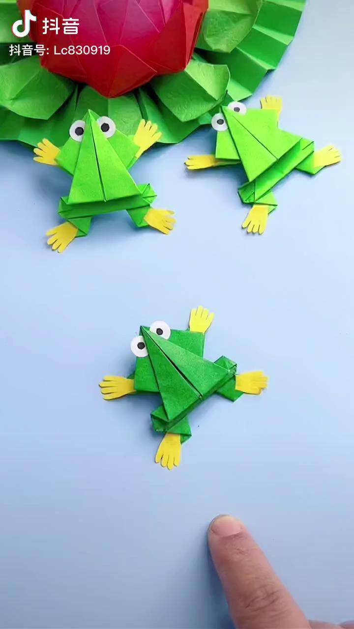 小荷塘里有三只青蛙用手工纸折可爱的小青蛙手工折纸手工diy亲子手工
