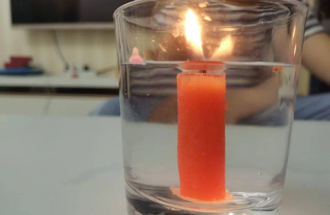 跟着小众做实验第二十五讲《水下燃烧的蜡烛》