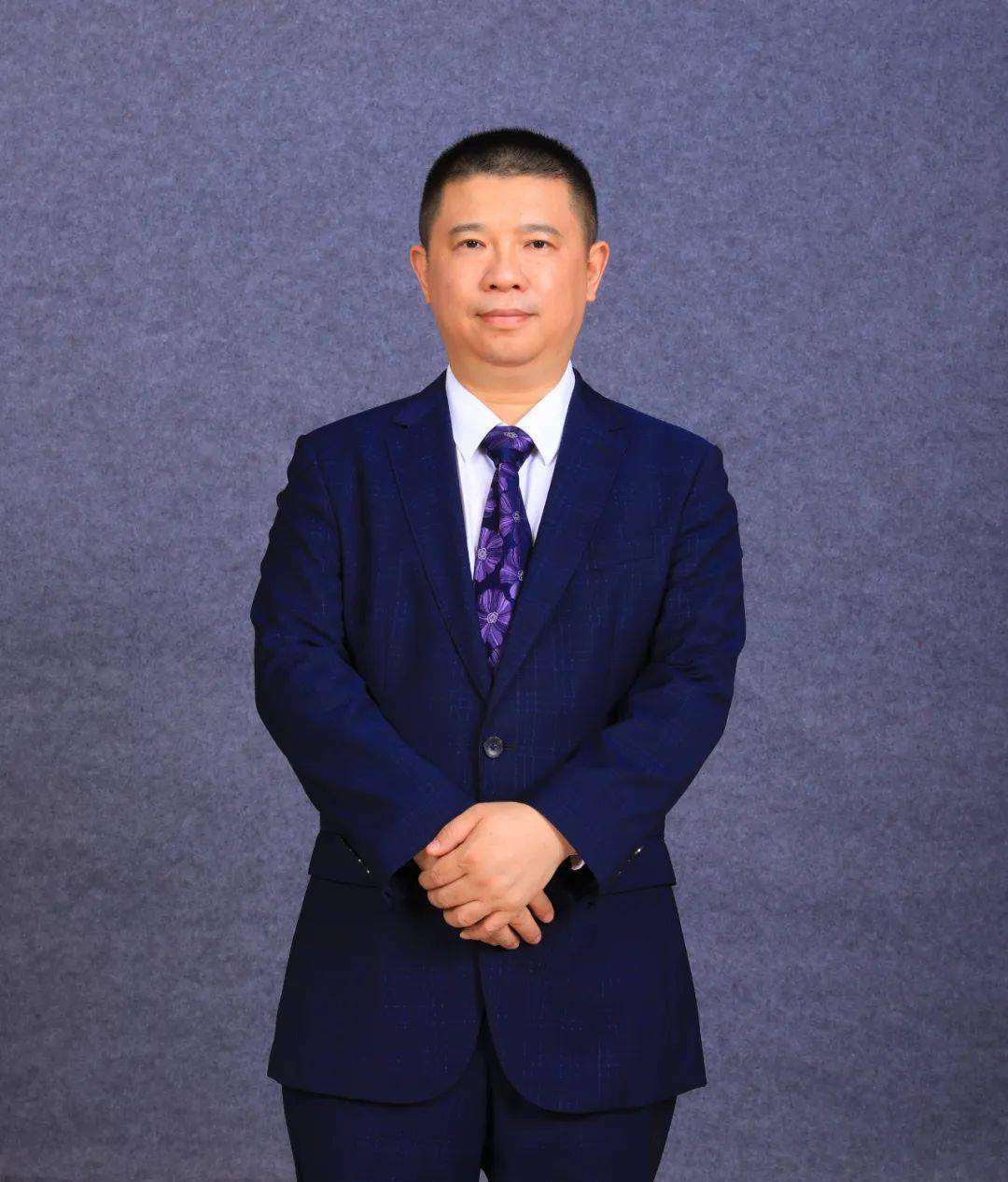 遂宁市第六届劳动模范和先进工作者表彰大会隆重举行曾斌荣获劳动模范
