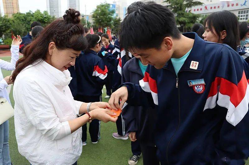 【基层团讯】呵护心灵 快乐成长——庆阳二中开展5·25心理健康周系列