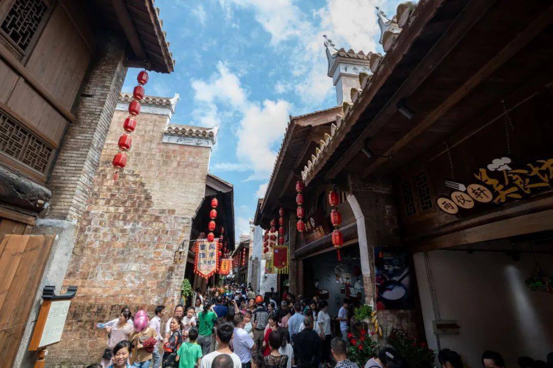 万载古城·田下街区成为首批省级特色文化街区,是宜春市唯一一家荣获