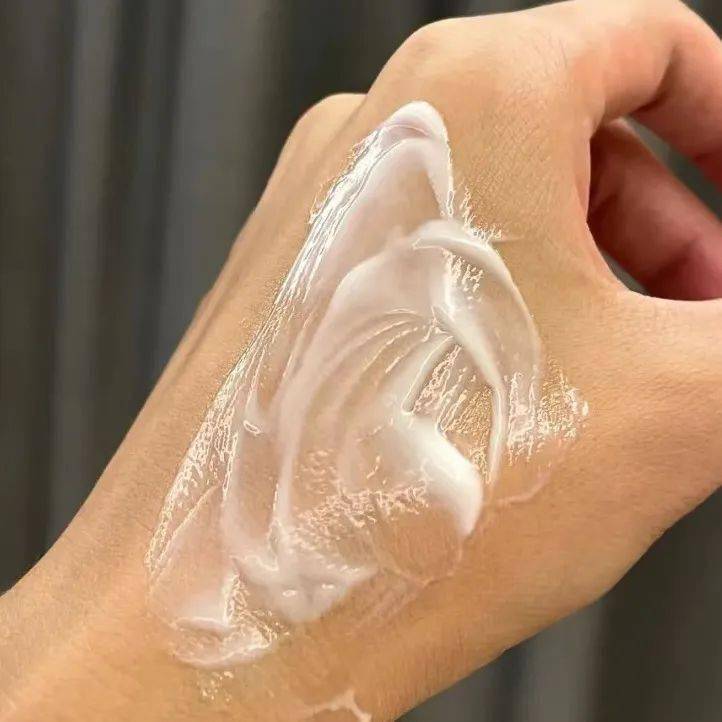 身体乳用温水烫一下可以吗(身体乳用温水烫一下可以吗女生)