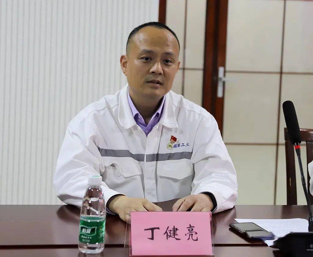 续建金陵船舶学院南京金陵船厂与江苏海事职业技术学院举行产教融合