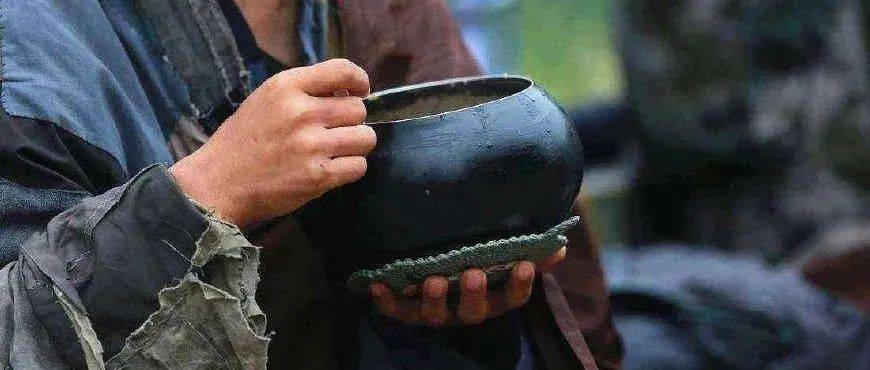【重读经典】唐僧取经路上为什么要化缘?_衣持钵_佛祖_舍卫国