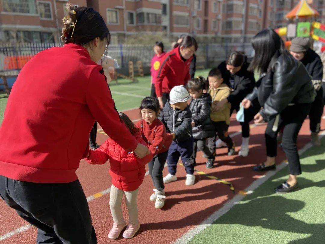 临沂童星幼儿园事件图片